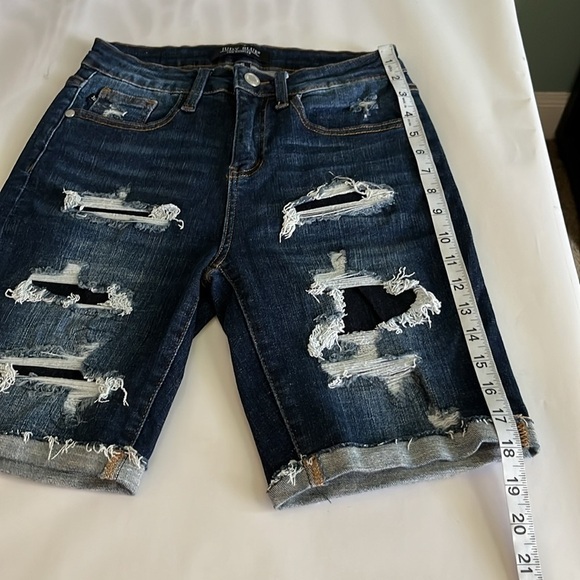 Judy Blue Bermuda Shorts High Rise Size S - Picture 9 of 16